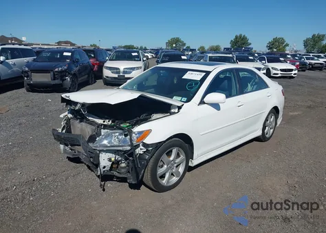 2007 Toyota Camry Ce/Le/Xle/Se z USA, uszkodzony, nr VIN 4T1BE46K47U714142
